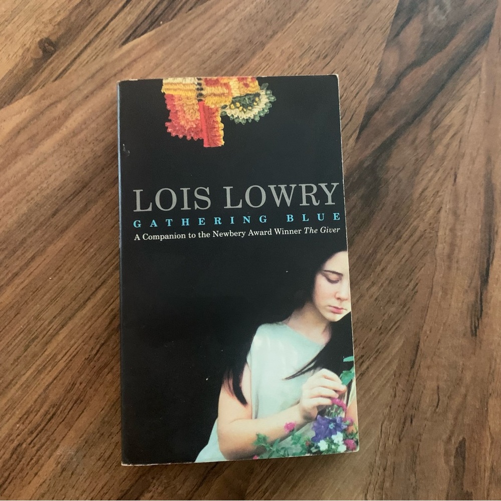 📚2/$12📚 Young Adult Novel:Gathering Blue by Lois Lowry